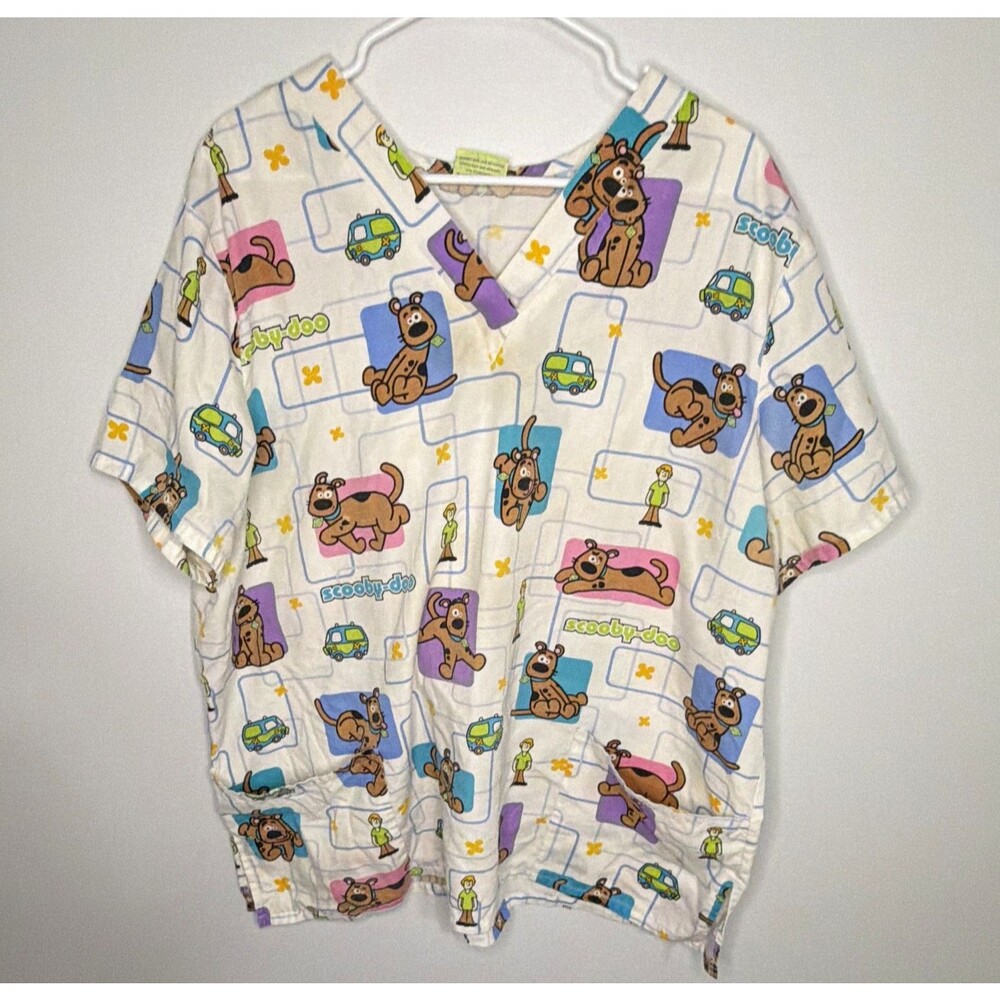 Scooby-Doo! Unisex XL V-Neck Scrub Top White/Multicolor Cotton Print
